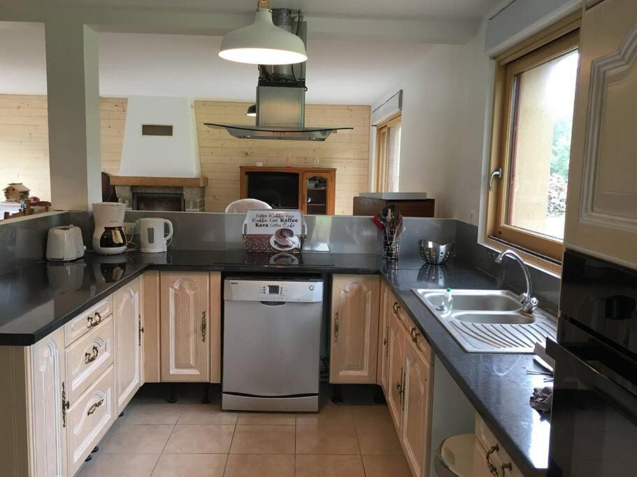 Gite De La Poupardiere, Maison De Campagne En Bordure De Riviere - 2 Nuits Minimum Villa Les Cresnays Екстериор снимка